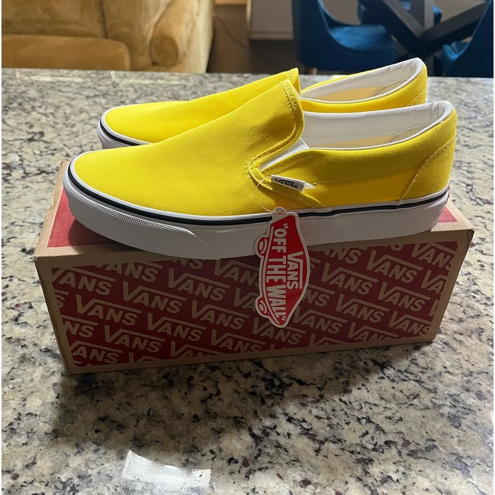 NIB. Vans Women's Vibrant Yellow Slip-On Sneakers. Retail $55 - Picture 1 of 4